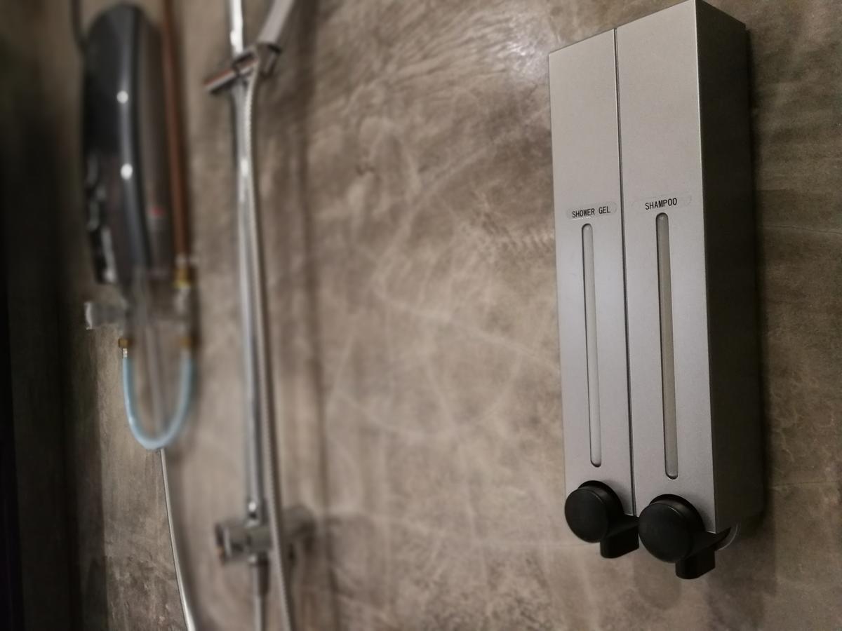 The Rise Room Kuala Terengganu Kültér fotó A shower dispenser